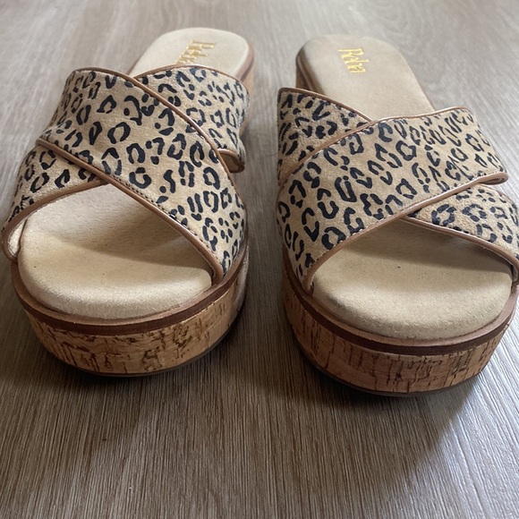 Reba Payden Cheetah Leather Flatforms - Picture 3 of 15